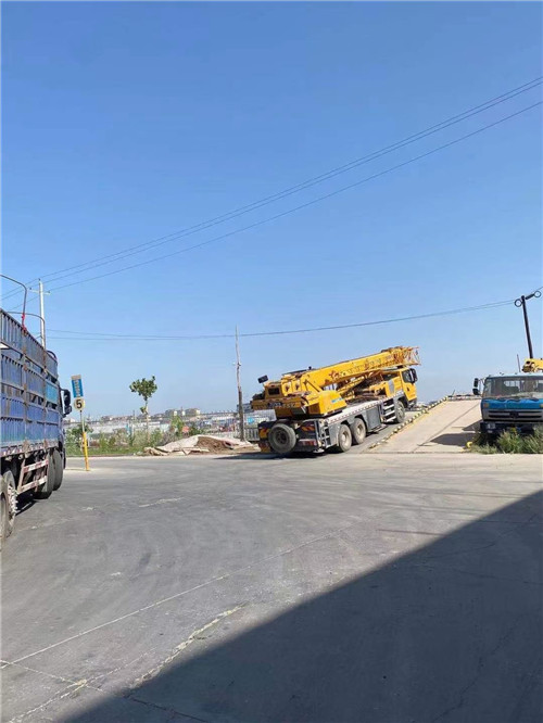 平顺县25吨吊车的租赁价格大概是多少？